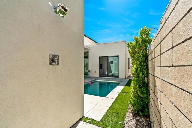 845 Nugget Lane, Palm Springs CA: https://media.crmls.org/mediaz/b1b6bba7-ec5a-4eb7-9161-4ef32e5f7201.jpg