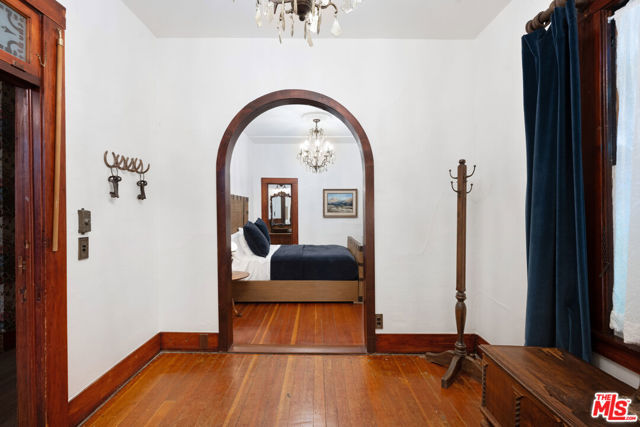 362 Bell Street, Los Alamos CA: https://media.crmls.org/mediaz/b1b74bc8-72c0-4f54-a487-f089dc9913be.jpg