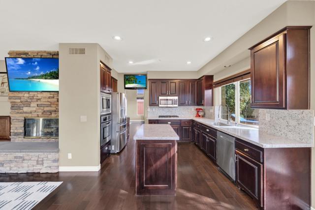 Detail Gallery Image 16 of 74 For 2223 Rock View Glen, Escondido,  CA 92026 - 4 Beds | 2/1 Baths