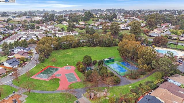 1036 Parkside Dr, Richmond CA: https://media.crmls.org/mediaz/b1b8e1e1-03ab-4574-a0ef-6cc3e5dc71bb.jpg