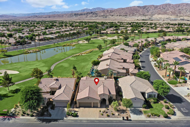 81554 Avenida Sombra, Indio CA: https://media.crmls.org/mediaz/b1b911d6-6d39-4b62-8e95-2fd4bcb50ffb.jpg