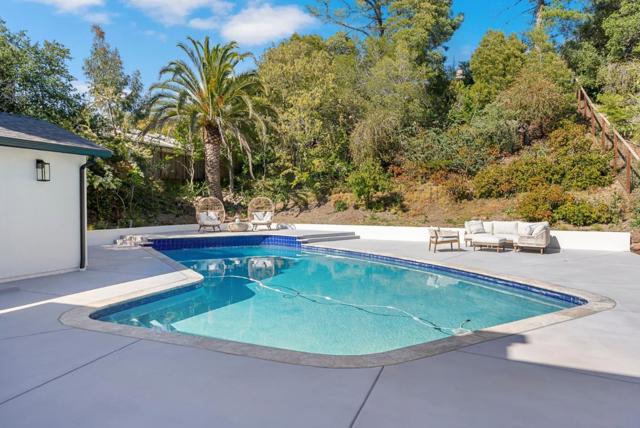 1556 Cherrywood Drive, San Mateo CA: https://media.crmls.org/mediaz/b1b9bfb3-c9bb-4847-b907-cb4db027acbd.jpg