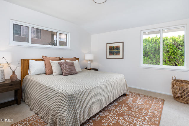 Detail Gallery Image 18 of 29 For 3663 Roderick Rd, Los Angeles,  CA 90065 - 3 Beds | 2 Baths