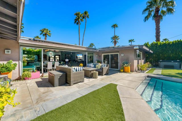 2749 E Livmor Avenue, Palm Springs, CA 92262