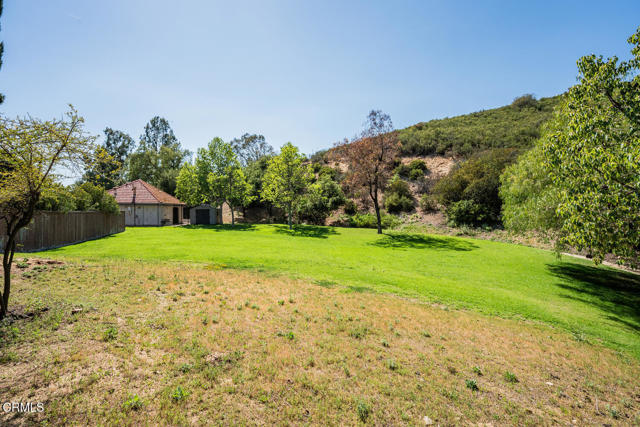 6909 Pala Mesa Drive, Oak Park CA: https://media.crmls.org/mediaz/b1bab41e-439f-471c-a202-c2c72cffc02d.jpg