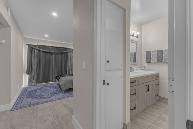 5803 Los Santos Drive #19, Palm Springs, CA 92264