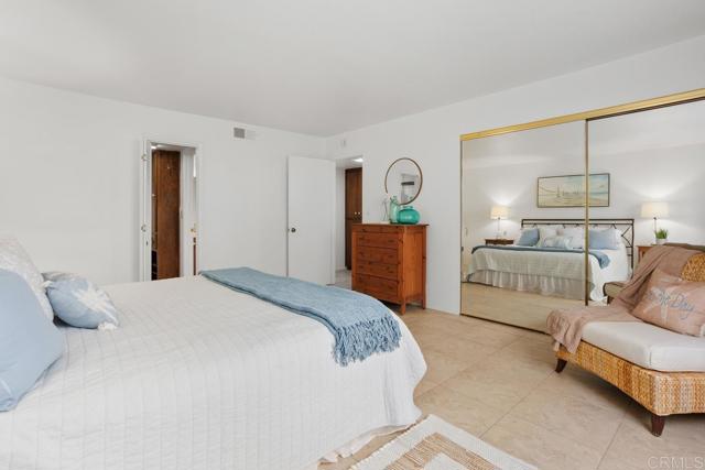 1112 S Pacific Street, Oceanside CA: https://media.crmls.org/mediaz/b1baf81e-94f8-4dc5-a791-c124b7daf6fb.jpg