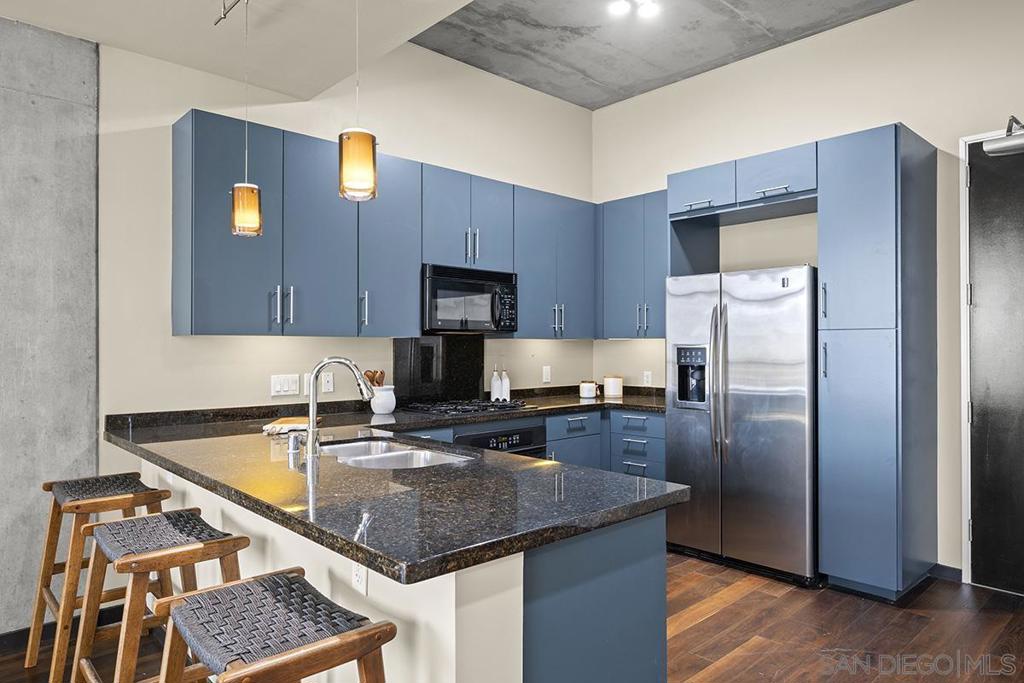 527 Tenth Ave - photo 17