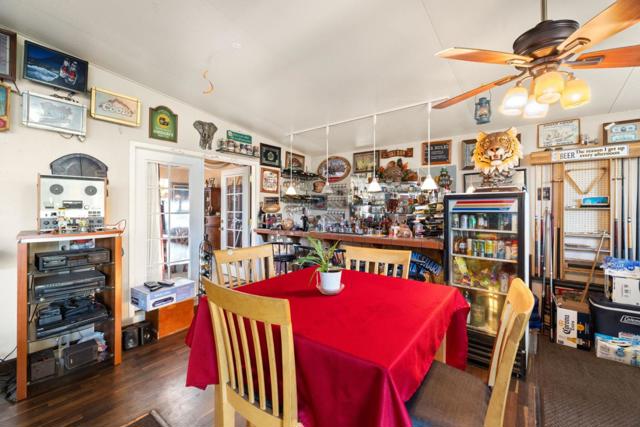 44500 Parkmeadow Drive, Fremont CA: https://media.crmls.org/mediaz/b1bc3bb7-0be6-48d1-8f85-f634860a97d6.jpg