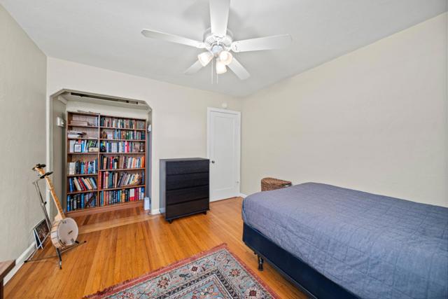 250 Fernando Avenue, Palo Alto CA: https://media.crmls.org/mediaz/b1bc5f9d-2c99-4970-8199-5807f46068a7.jpg