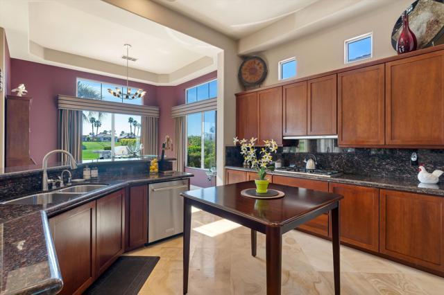 80315 Via Valerosa, La Quinta CA: https://media.crmls.org/mediaz/b1bda80a-5c91-4f5b-9ba8-18470d4977da.jpg