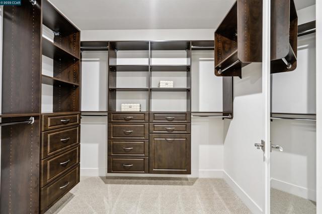 20 Woodbury Highlands Court, Lafayette CA: https://media.crmls.org/mediaz/b1bf54d9-716a-4cd9-bf05-b95c13ad70ae.jpg