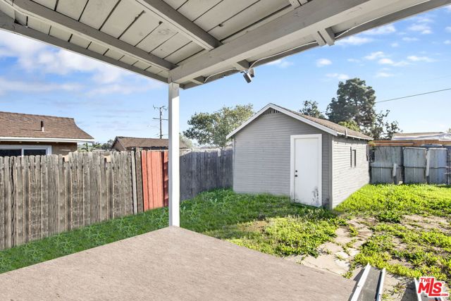 4124 W 64th Street, Inglewood CA: https://media.crmls.org/mediaz/b1bfdfd5-6640-4a25-ac81-4a4bdf056800.jpg