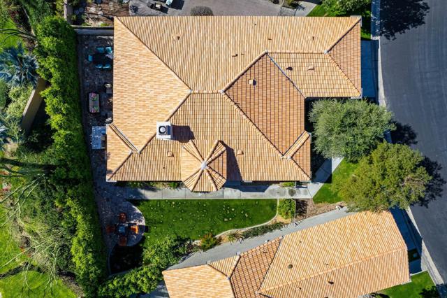 48205 Vista De Nopal, La Quinta CA: https://media.crmls.org/mediaz/b1c059e6-d7bc-482b-b68c-00ba9b40edb3.jpg
