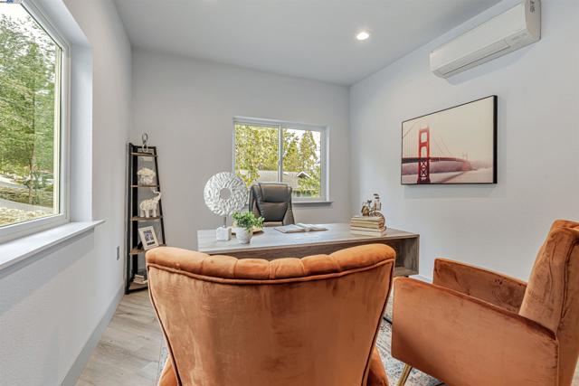 20244 Lower Skyridge Dr, Groveland CA: https://media.crmls.org/mediaz/b1c113c6-63b8-4526-b2b1-1963f826e7a0.jpg