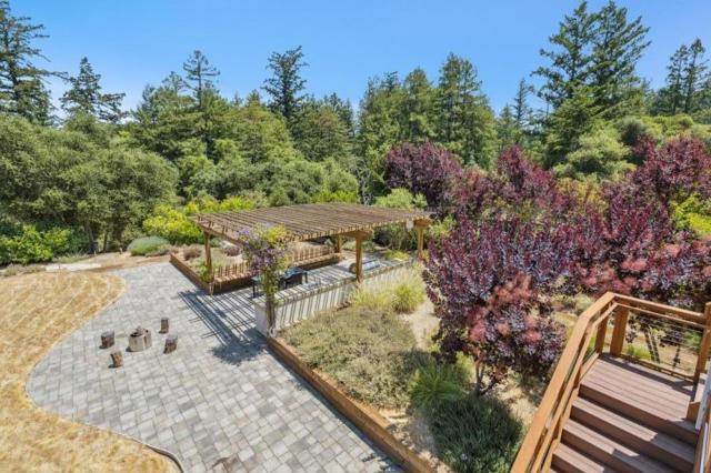 23583 Summit Road, Los Gatos CA: https://media.crmls.org/mediaz/b1c13d32-4e0b-407d-9c06-039c54099490.jpg