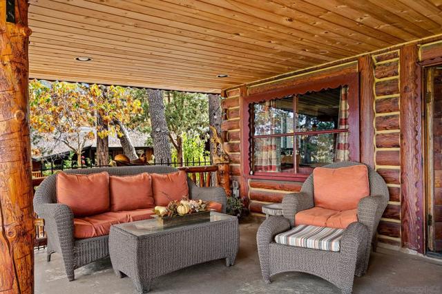 43133 Sheephorn Rd, Big Bear CA: https://media.crmls.org/mediaz/b1c14407-b2fb-4929-963f-419f72e37d65.jpg