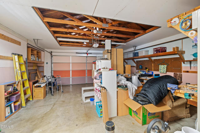 447 Ute Lane, Ventura CA: https://media.crmls.org/mediaz/b1c16220-e0fc-4369-8dab-d51bb2c9419b.jpg