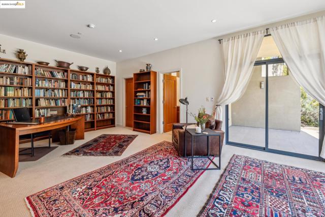 1015 Grand View Dr, Berkeley CA: https://media.crmls.org/mediaz/b1c19989-4222-45cb-9073-8ffdeac28377.jpg