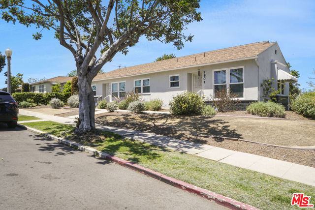 7801 Flight Avenue, Los Angeles CA: https://media.crmls.org/mediaz/b1c365b8-2eb0-48e3-9aa0-39e6bbb7a592.jpg