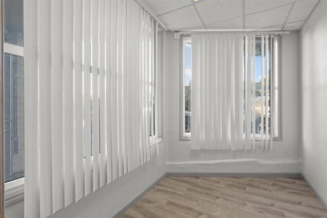 19 Joost Avenue, San Francisco CA: https://media.crmls.org/mediaz/b1c3a572-aa35-4cc5-81cc-1e88250dfcb0.jpg