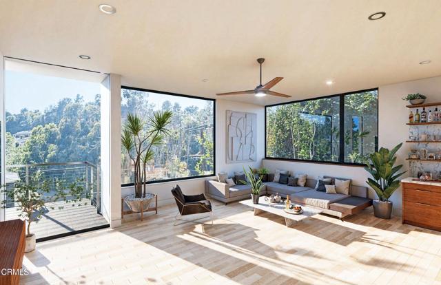 1070 N Oban Dr, Los Angeles CA: https://media.crmls.org/mediaz/b1c4822b-a933-4187-b1c6-715b8f3820c2.jpg