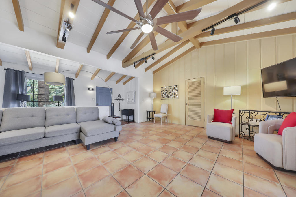 MLS #219130636DA img 8