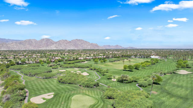 57730 Cantata Drive, La Quinta CA: https://media.crmls.org/mediaz/b1c4cd7b-545e-4127-a2e0-549a12204ea9.jpg