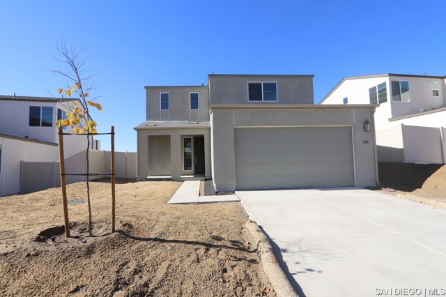 592 Meadowood ST, Fallbrook CA: https://media.crmls.org/mediaz/b1c53e9e-b8f0-48a2-b359-f9233c8b9cf8.jpg