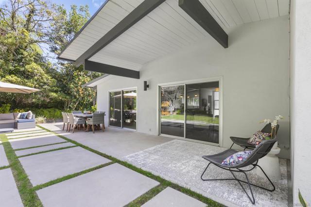 5152 College Gardens Court, San Diego CA: https://media.crmls.org/mediaz/b1c55650-2273-4941-adce-f7cb998c7914.jpg