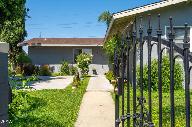 Detail Gallery Image 4 of 31 For 12159 Hoyt St, Sylmar,  CA 91342 - 3 Beds | 2 Baths