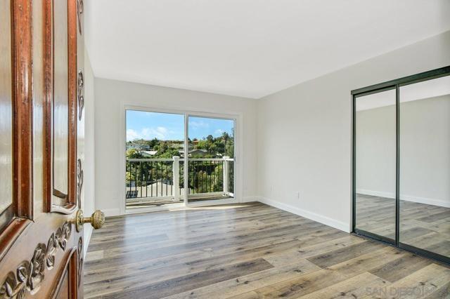 1935 Nautilus St, La Jolla CA: https://media.crmls.org/mediaz/b1c6ab72-f5a2-416f-bfa1-53c9c951e133.jpg
