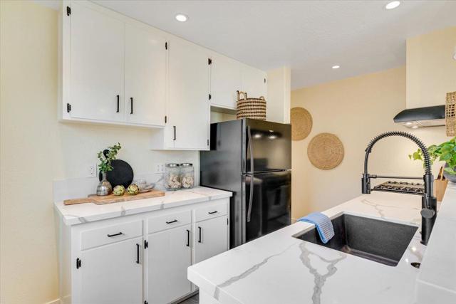 435 Coates Drive, Aptos CA: https://media.crmls.org/mediaz/b1c72996-9aa1-4dbe-99ee-1854ecdfb7dd.jpg