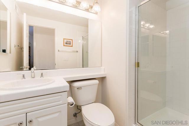 Image 18 of 37 For 5075 Sterling Grove Ln