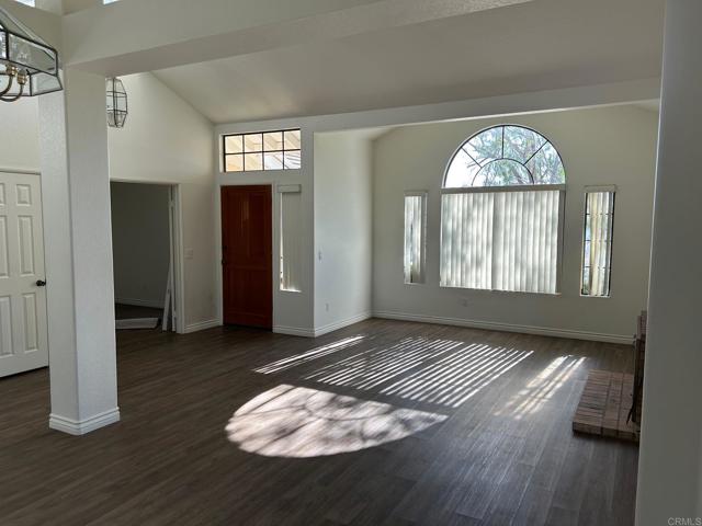 Detail Gallery Image 3 of 28 For 1760 Harold Rd, Escondido,  CA 92026 - 3 Beds | 2 Baths