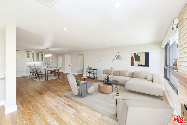 8828 Pershing Drive, Playa del Rey CA: https://media.crmls.org/mediaz/b1ca8110-79df-4d23-b529-290813bda3bd.jpg