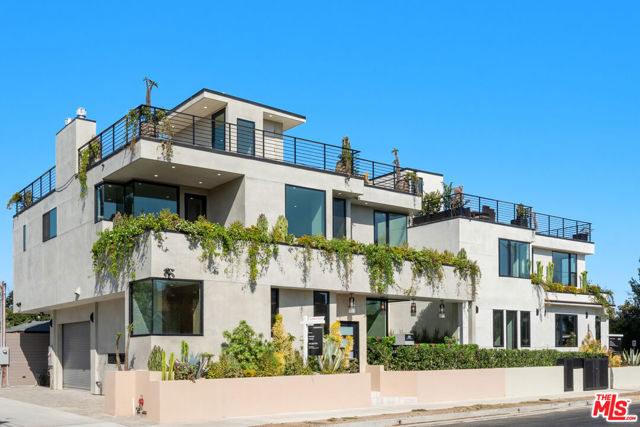 4 Bed Home for Sale in Venice, California