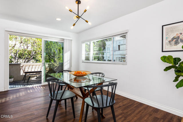 Detail Gallery Image 9 of 27 For 385 S Oakland Ave #205,  Pasadena,  CA 91101 - 3 Beds | 2 Baths