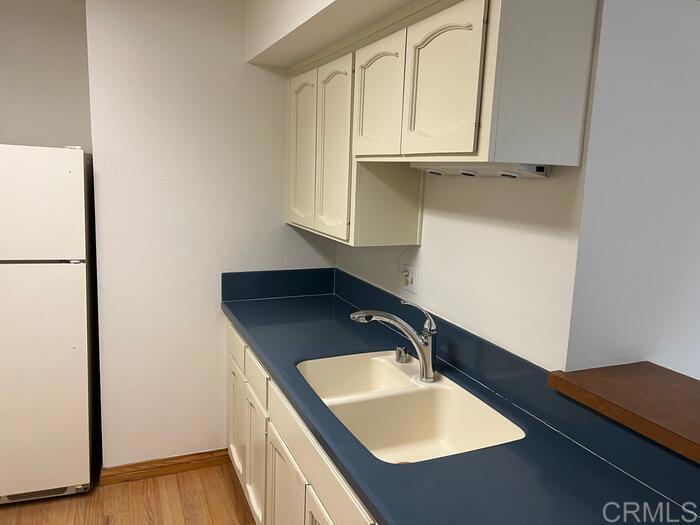 2625 Pirineos Way - photo 8