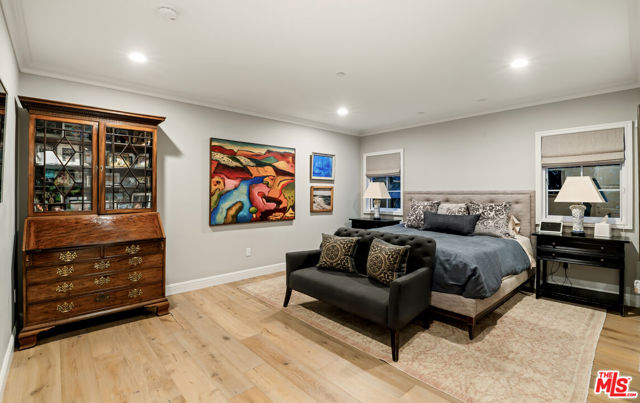 1057 Corsica Drive, Pacific Palisades CA: https://media.crmls.org/mediaz/b1cd80f4-d988-4497-8710-c5e40693fce8.jpg