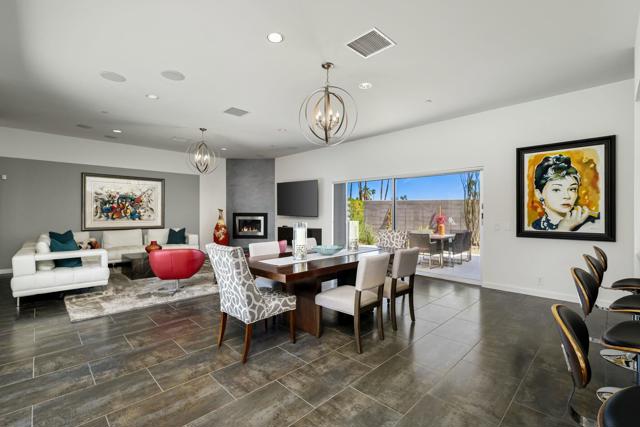 428 Chelsea Drive, Palm Springs CA: https://media.crmls.org/mediaz/b1d04036-45e9-49a3-a178-13d173897f94.jpg