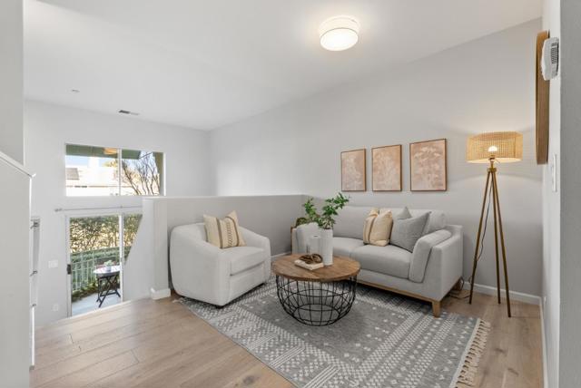 150 Holly Court, Mountain View CA: https://media.crmls.org/mediaz/b1d0bc93-2cc4-452e-830b-08e07340fca4.jpg