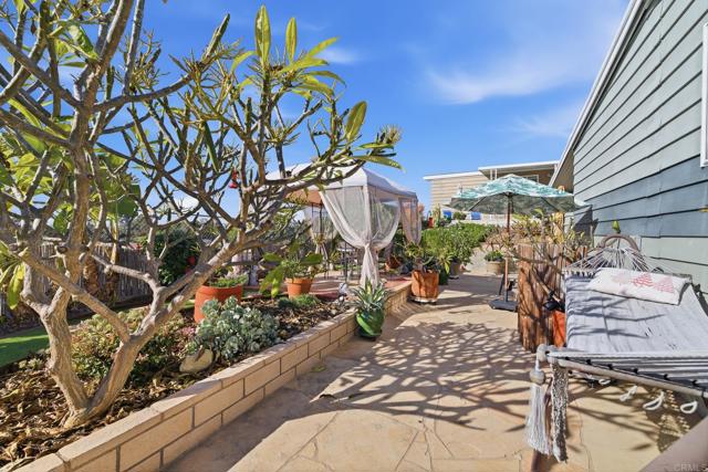 Detail Gallery Image 3 of 43 For 1930 W San Marcos Bld #204,  San Marcos,  CA 92078 - 2 Beds | 2 Baths