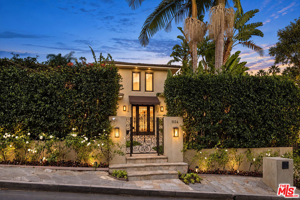 1124 Sierra Alta Way — Traditional