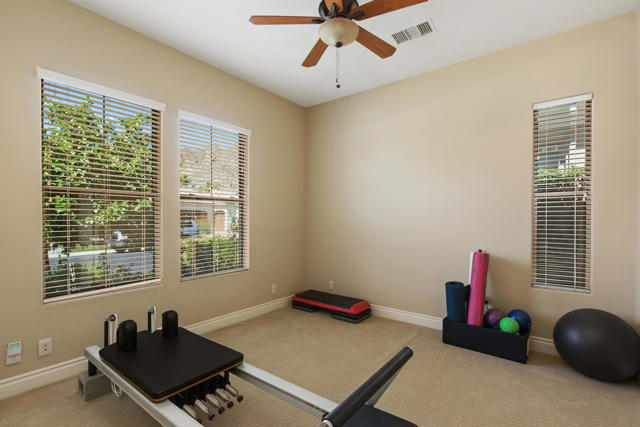 Image 21 of 45 For 48420 Big Horn Drive