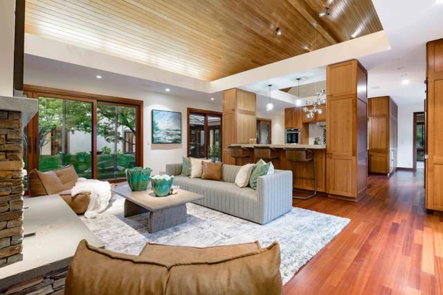 140 Farm Road, Woodside CA: https://media.crmls.org/mediaz/b1d33c02-f8ca-4d71-8563-700620587005.jpg