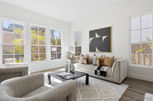 11649 Thistle Hill Pl, San Diego CA: https://media.crmls.org/mediaz/b1d37ba1-ad94-4cab-ade1-8600663dd32e.jpg