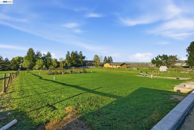 Image 41 of 54 For 2680 Marina Ave.