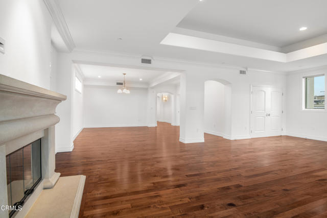 Detail Gallery Image 35 of 45 For 11961 Darlington Ave #3,  Los Angeles,  CA 90049 - 4 Beds | 3 Baths