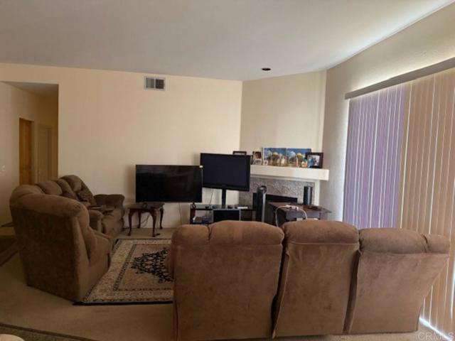 Detail Gallery Image 10 of 37 For 2117 Descanso Dr, Calexico,  CA 92231 - 4 Beds | 2 Baths